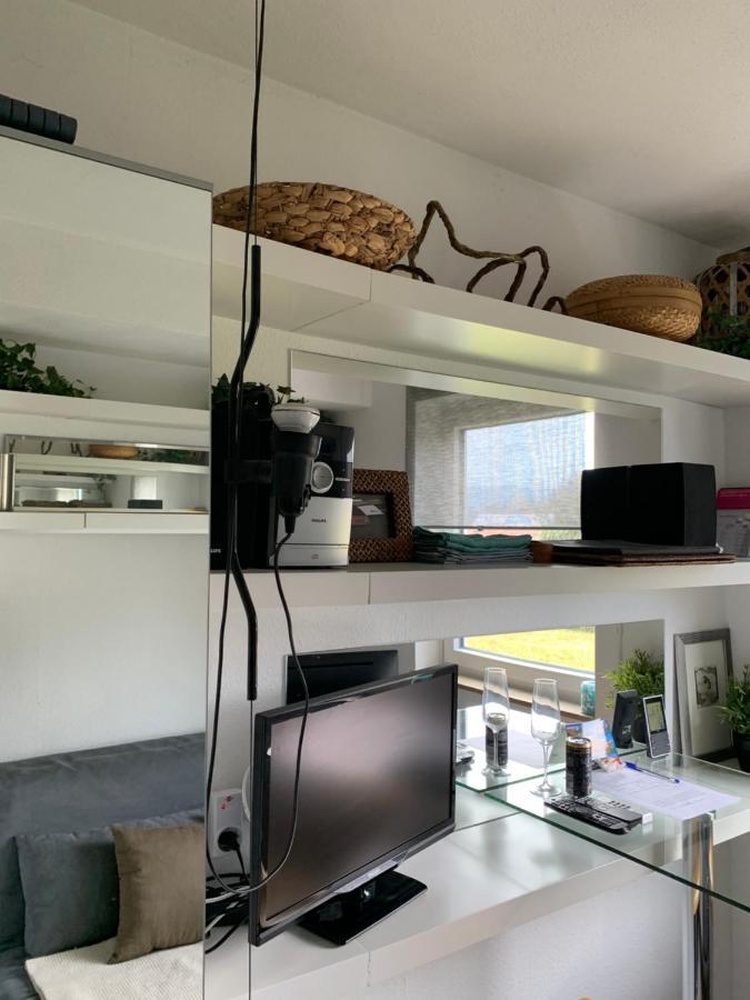 Micro-Apartment In Seenaehe Fusslaeufig Zum See:)) Ohningen Luaran gambar